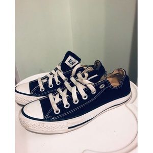 👟 Converse Sneakers 👟